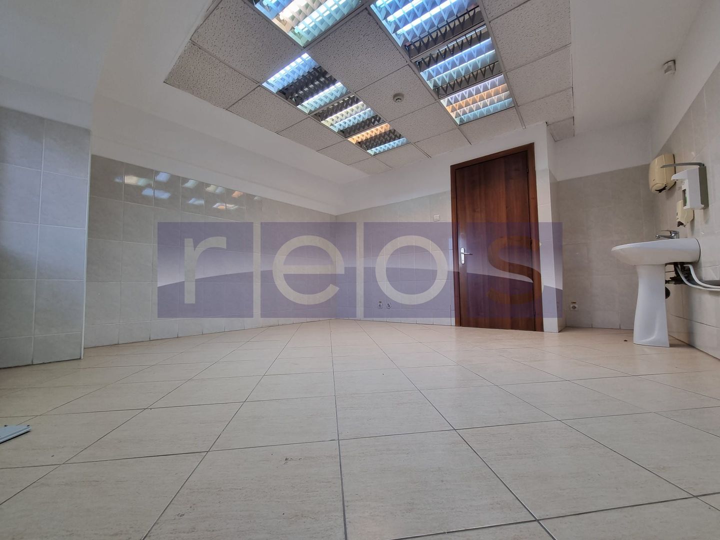 VANZARE SPATIU COMERCIAL | 30 CAMERE | ZONA UNIRII - Poză 38