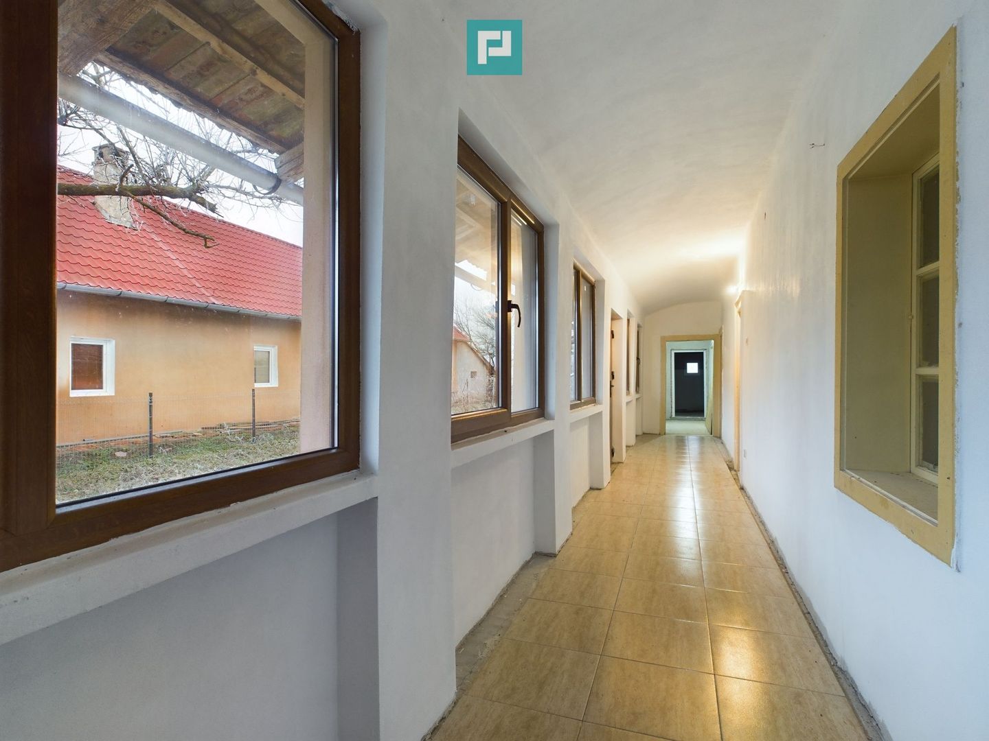 Oportunitate unică! Casă reabilitată parțial în Nitckidorf - Poză 3