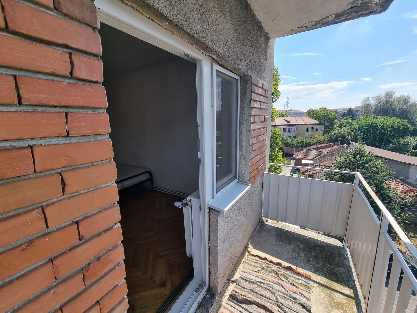 Girocului, et.3, 3 camere, 2 băi, centrală termică proprie - Poză 16