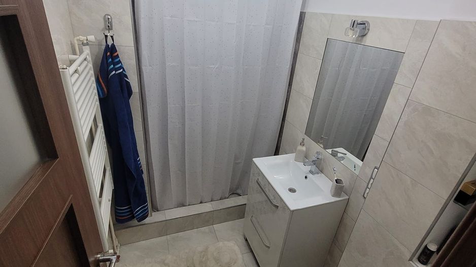 ageuropa.ro vinde apart. FINISAT cu 4 cam 84mp etajul 1 în Carpați 2 - Poză 11