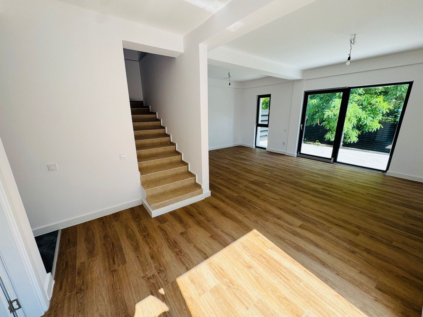 Duplex Tunari-Otopeni PREMIUM cu toate UTILITATILE - Poză 7