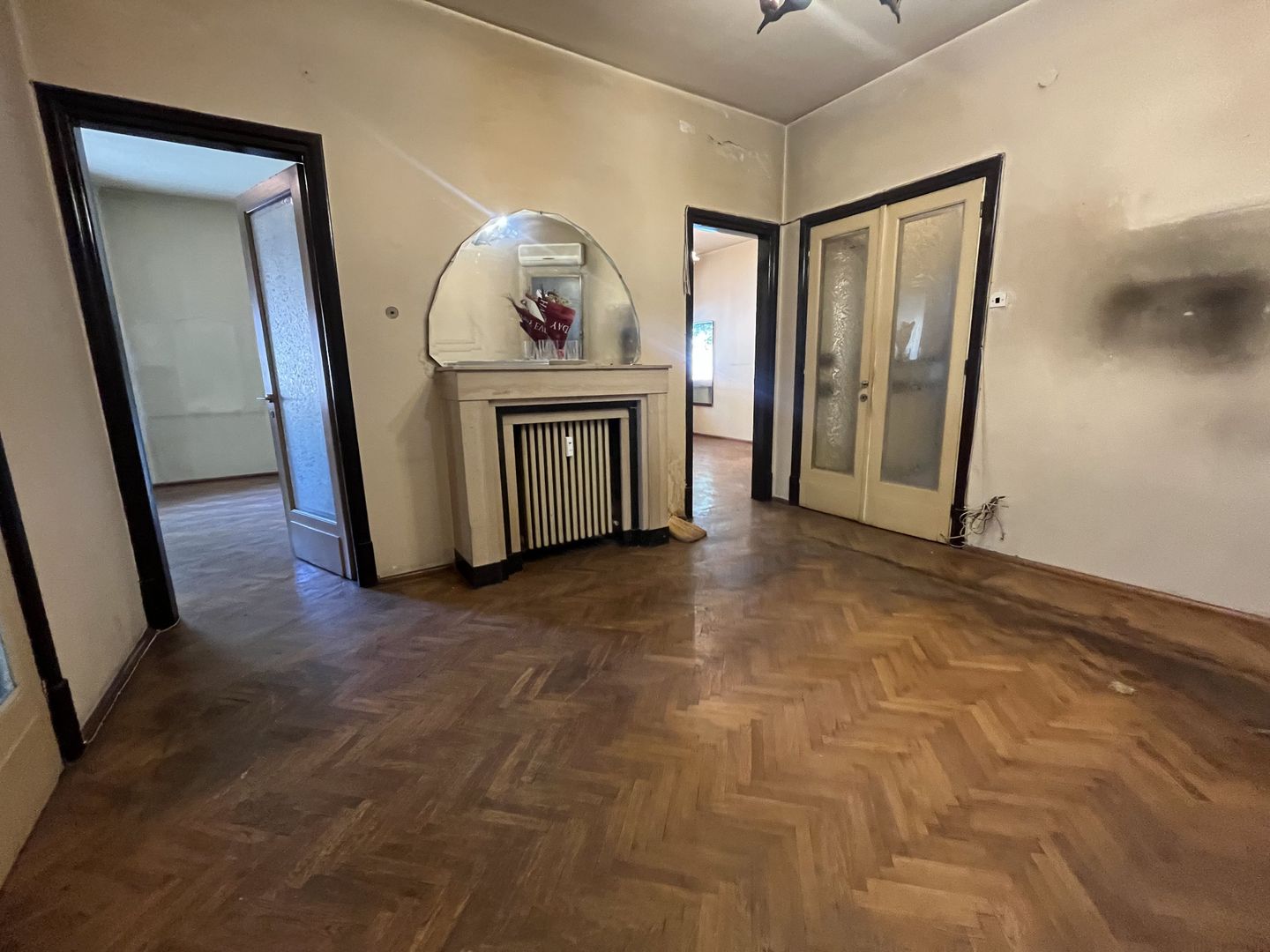 CISMIGIU - Stirbei | 4 Camere Parter pretabil Notariat Cabinet Avocat - Poză 2