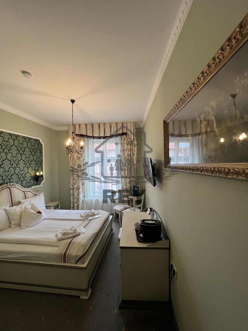 Vila de vanzare in zona Centrala/Orasul de jos - Poză 25