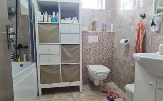 Casa mobilata si utilata in Cartier Izvor Tarlungeni Brasov - Poză 5