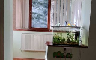Vânzare apartament cu 2 camere - Poză 3