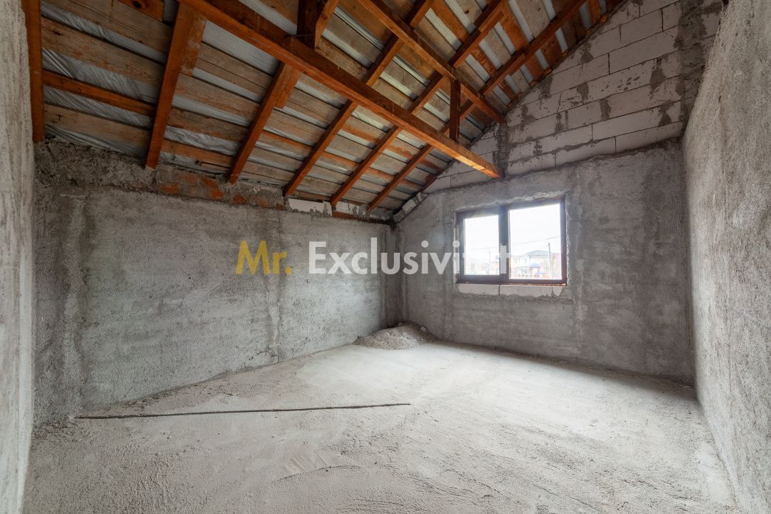 Casa sptioasa cu potential real in Maracineni la 5 pasi de Pitesti-Arges! - Poză 9