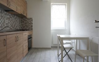 Apartament mobilat si utilat complet, etaj intermediar ! - Poză 1