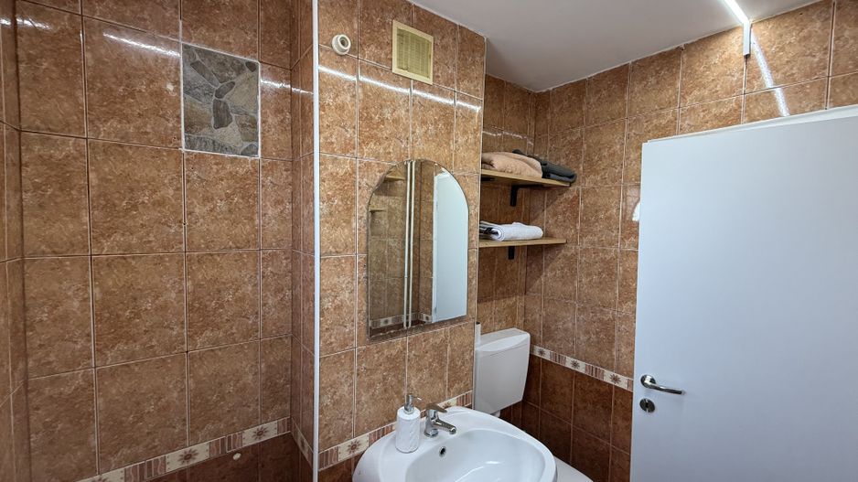Apartament 3 camere, decomandat, renovat recent, Aradul Nou - Poză 15
