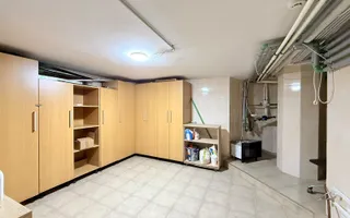 Vilă elegantă cu teren de aproximativ 1.000 mp - Poză 35