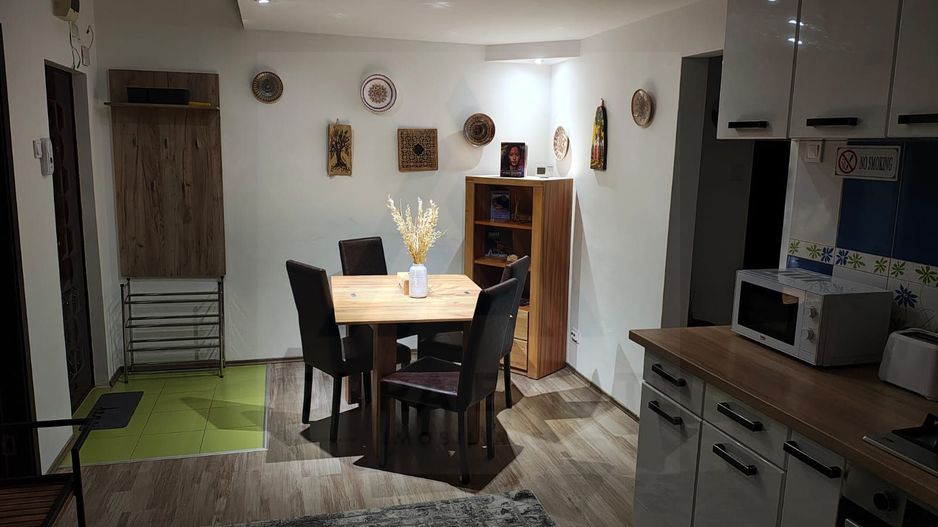 Apartament 3 camere 73 mp bucatarie generoasa lift pivnita Vasile Aron - Poză 2