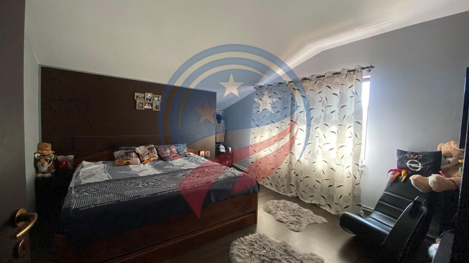 CASA DEOSEBITA APROAPE DE PROMENADA IN EUROCARTIER - Poză 8