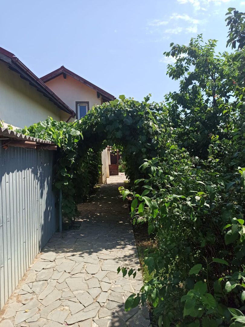 vila indiv+1198mp teren/pe DN4(sosBucuresti) in Frumusani/jud.Calarasi - Poză 52