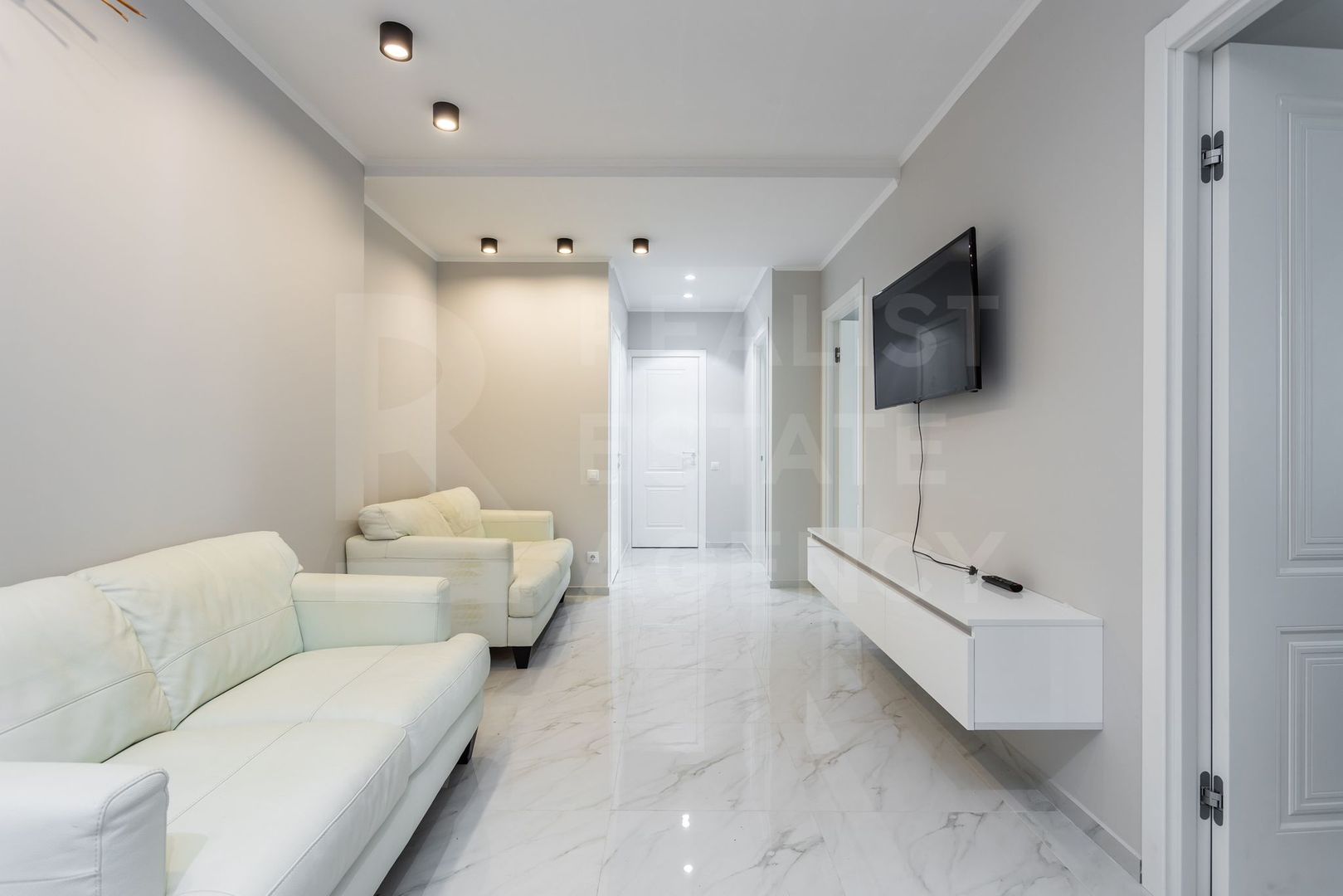 Chirie, apartament, 2 camere, bul. Renașterii Naționale, Râșcani - Poză 1