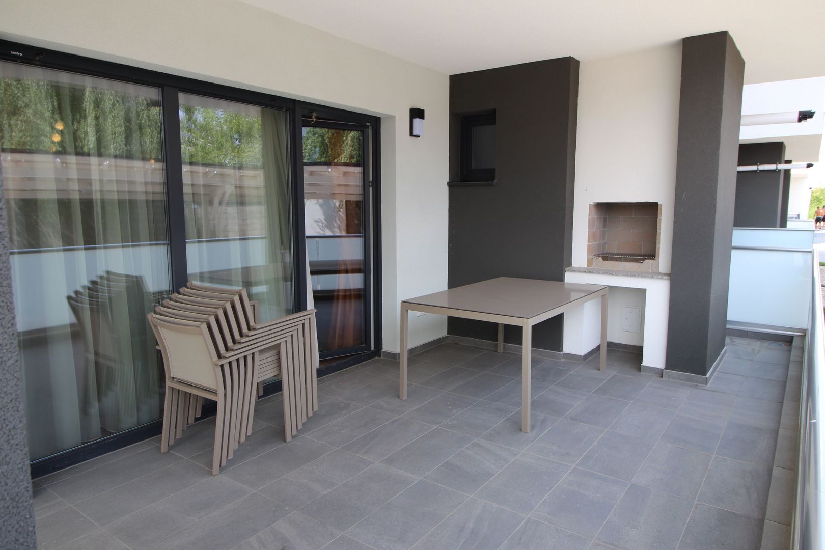 Apartament cu 3 camere de închiriat în zona Nord - Poză 2