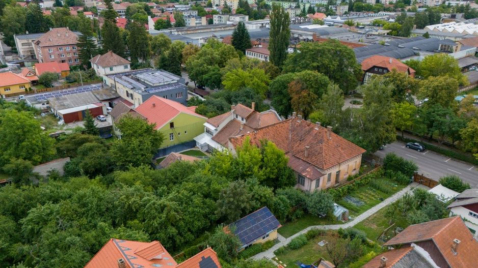 Casă spațioasă în centrul orașului Sfântu Gheorghe | Teren 1300 mp - Poză 22