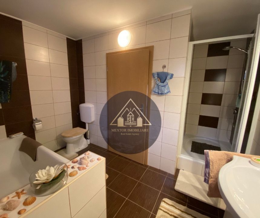 Casă mare și modernă - Poză 14