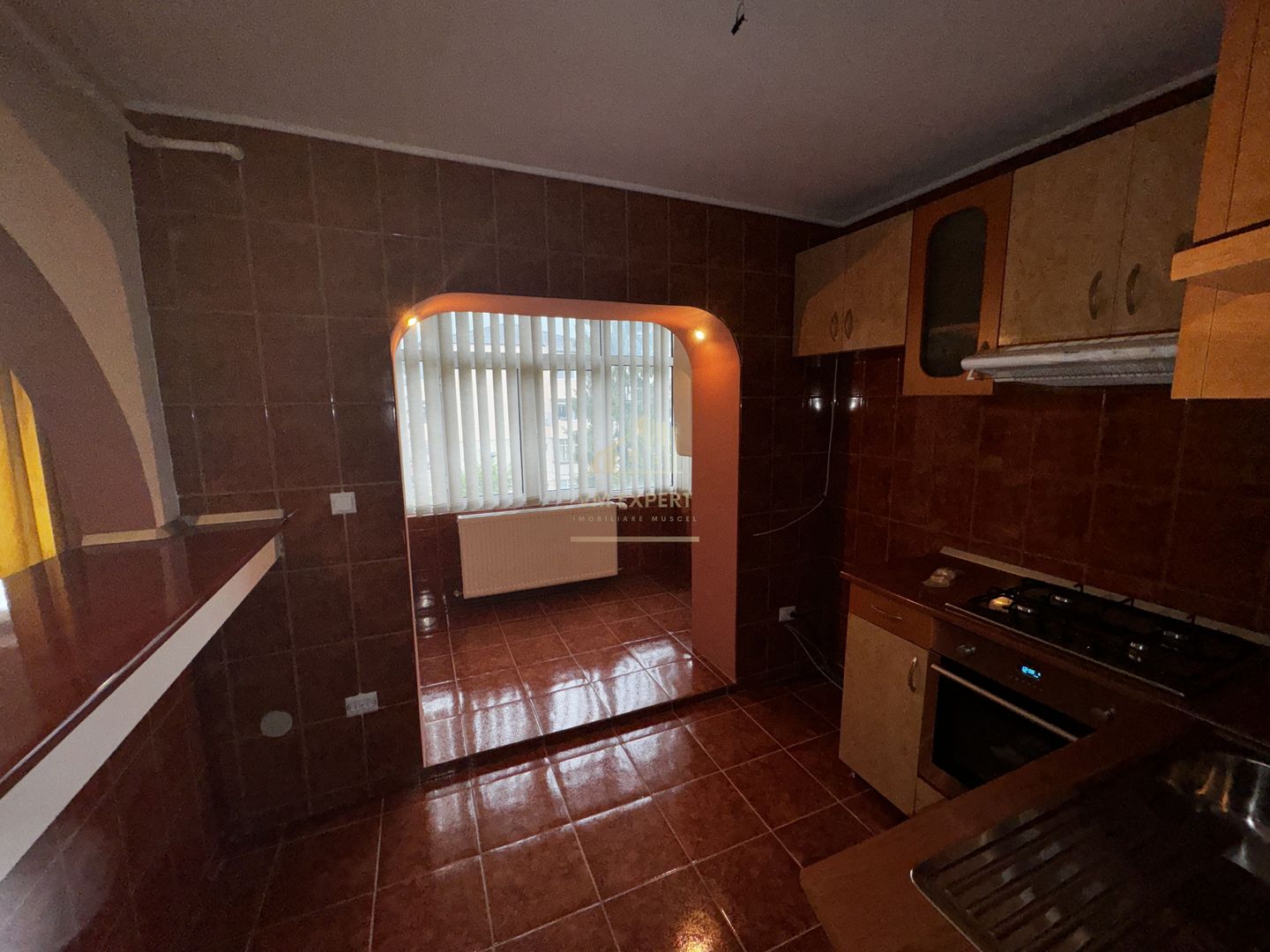APARTAMENT CAMPULUNG TIP PENTHOUSE, 5 CAMERE GRUI - Poză 27