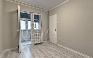 Apartament de vânzare cu 2 camere în zona Rogerius, Oradea - Poză 3
