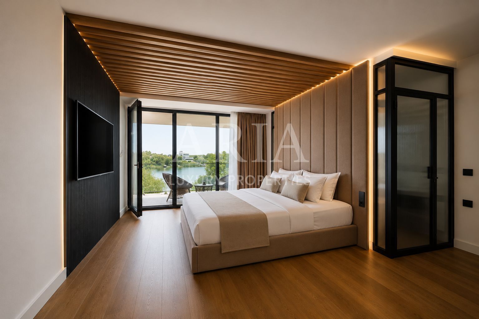 WATERFRONT VILLA | POOL - Poză 8