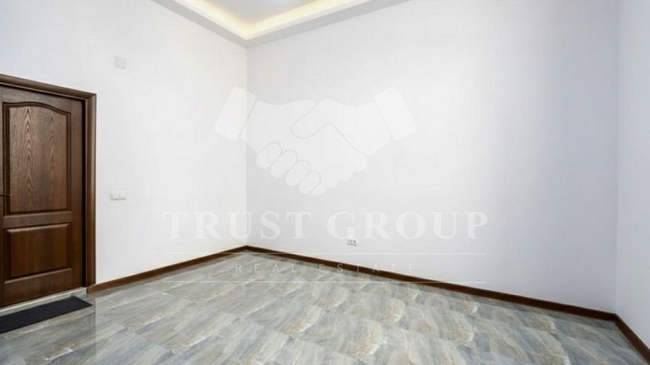 Casa boiereasca renovata Unirii | Curte 70mp | D+P+Pod - Poză 1