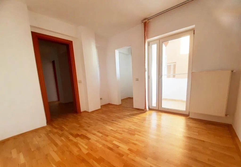 Apartament 4 camere nemobilat Stefan cel Mare de inchiriat bloc 2013 - Poză 6