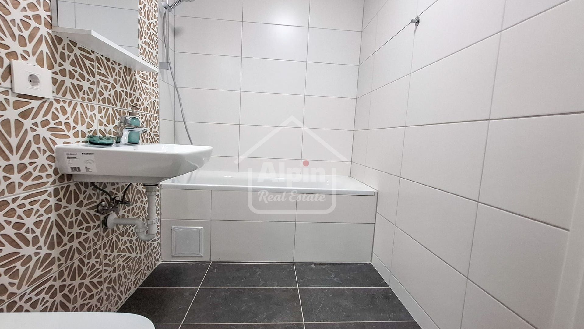 Proprietate Deosebita In Vila - Poză 19