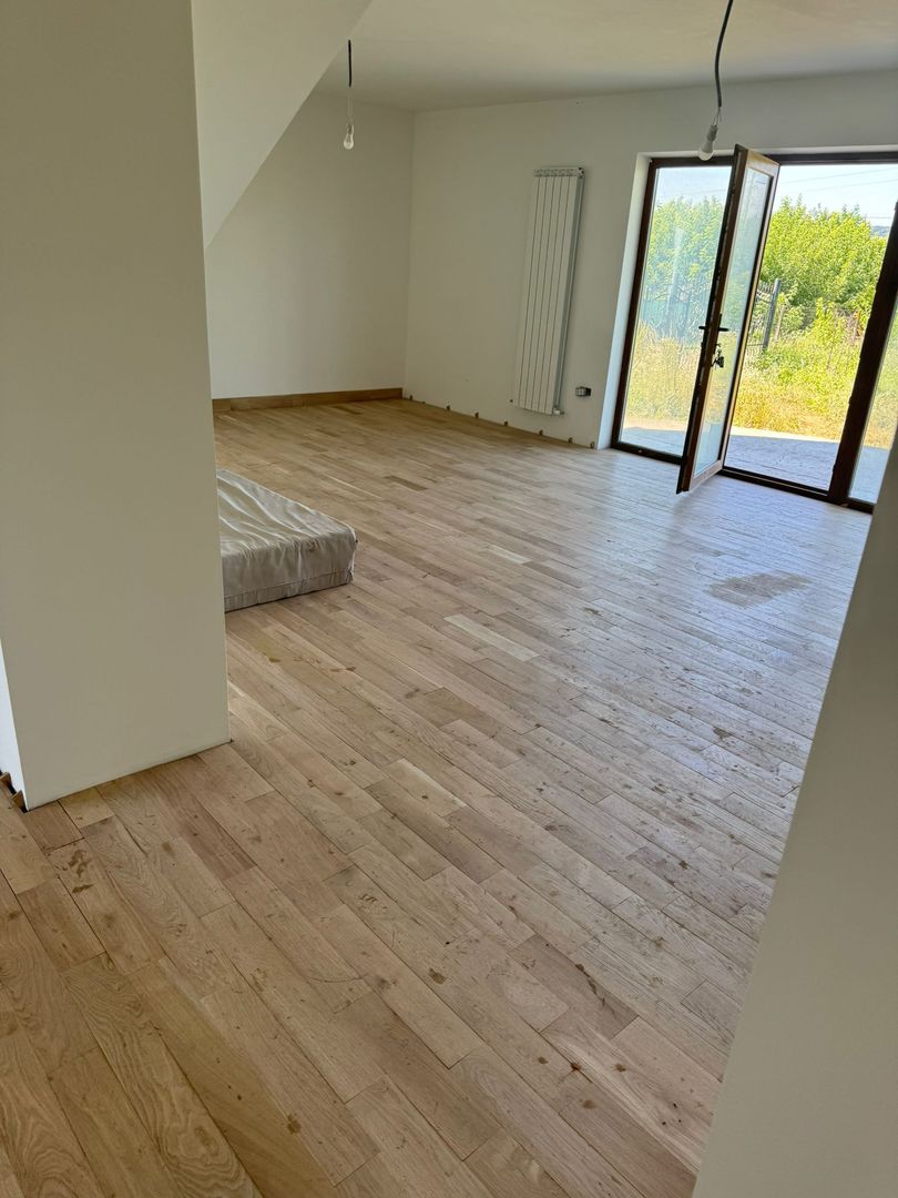 VILĂ P+M, cu teren 800 mp,  zona Ciușmeaua Moldovencei; - Poză 3