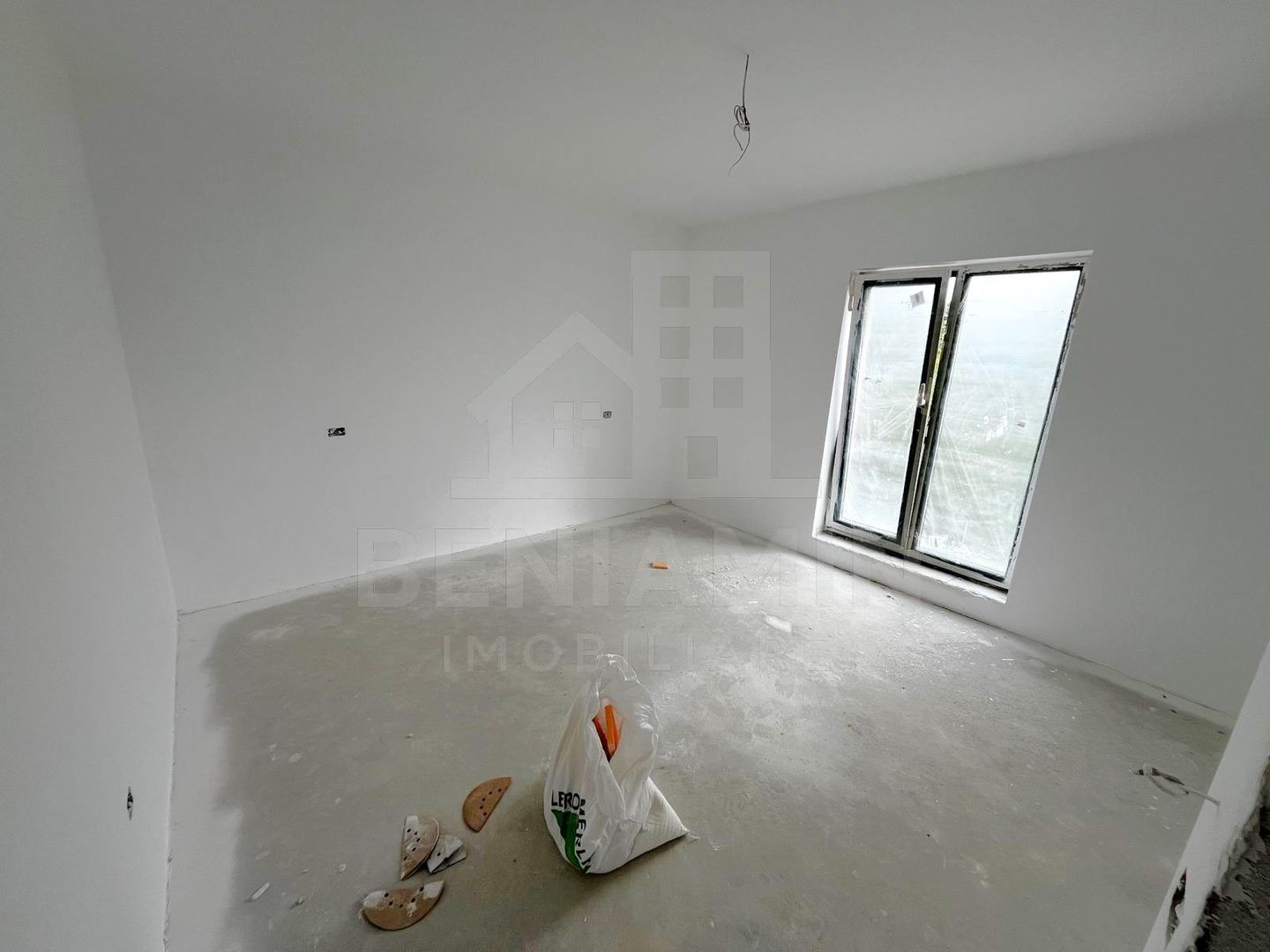 Casa Moderna P+1-Toate Utilitatile-140mp -3 Dormitoare-3Bai-Zona Ford - Poză 9