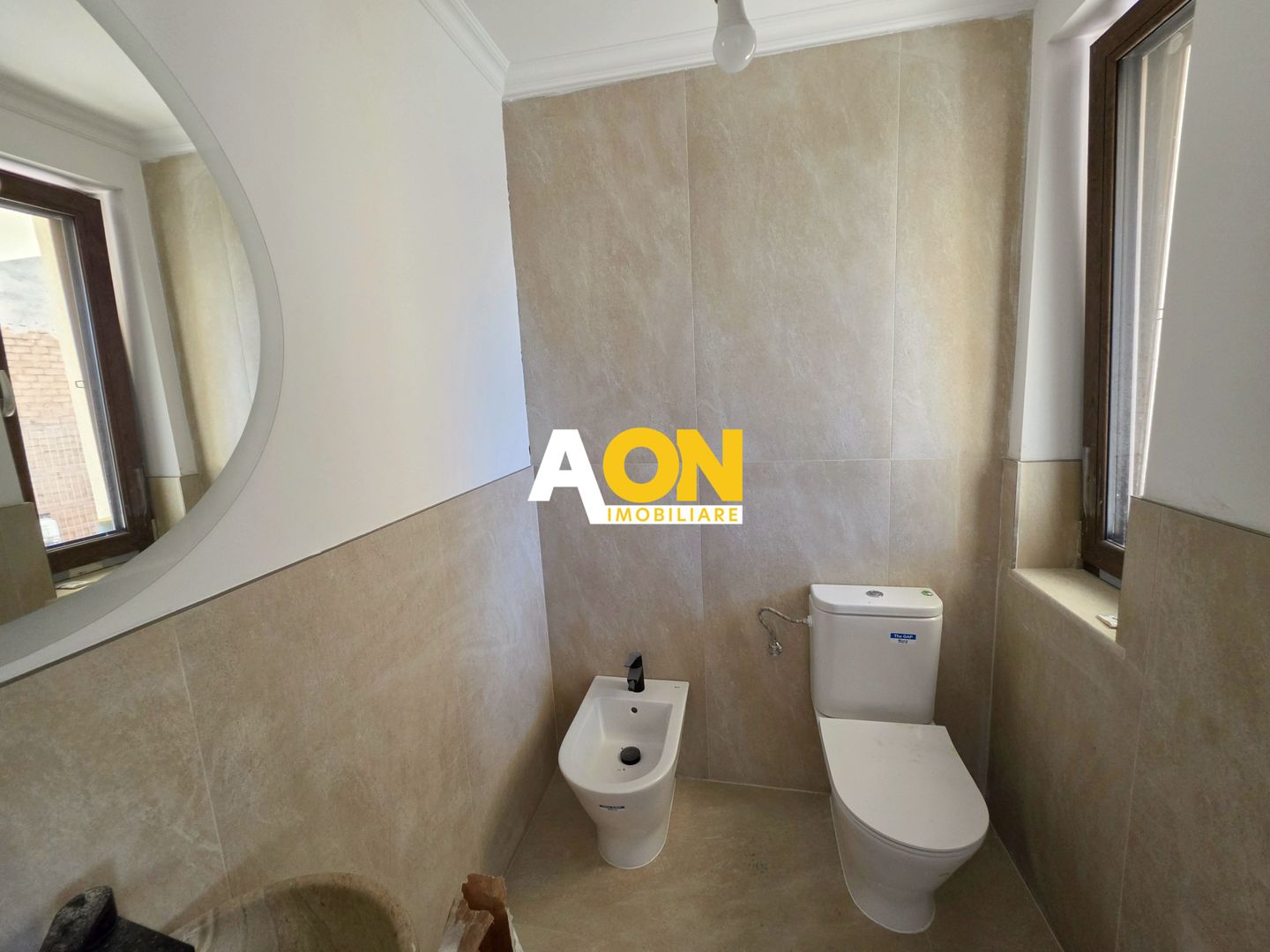 Casa premium la cheie, 4 camere, 1477 mp teren, Ciugud - Poză 9