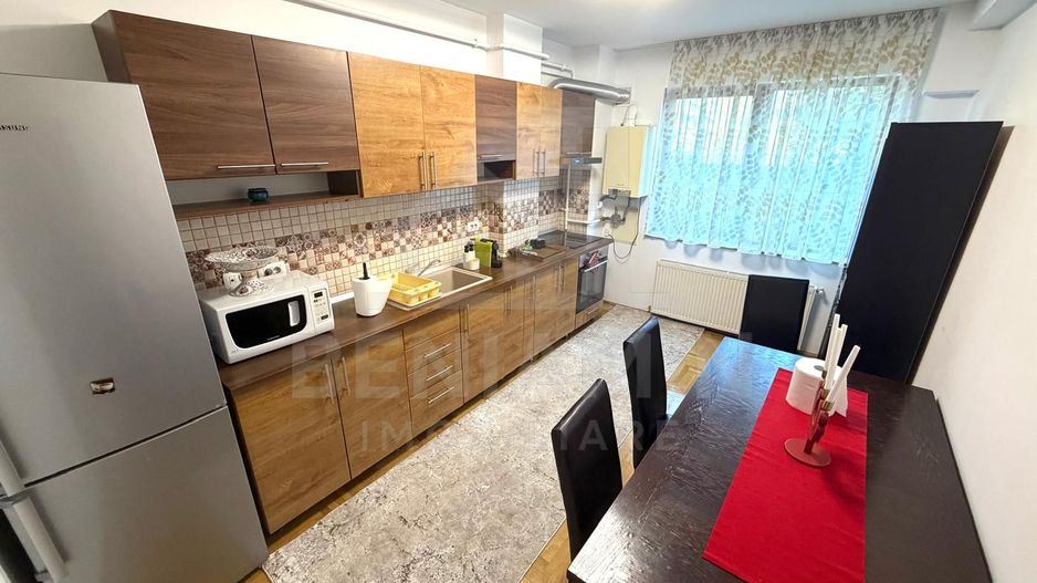 Apartament 2 camere 83mp parter cu gradina Stadion Ion Oblemenco 2007 - Poză 3