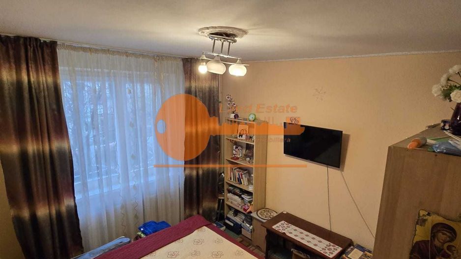 3 camere Crangasi-Bloc reabilitat-450 m metrou - Poză 3