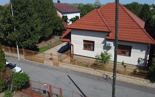 Oportunitate rara: Casa zona Titulescu cu teren generos 37.48 Ar - Poză 1