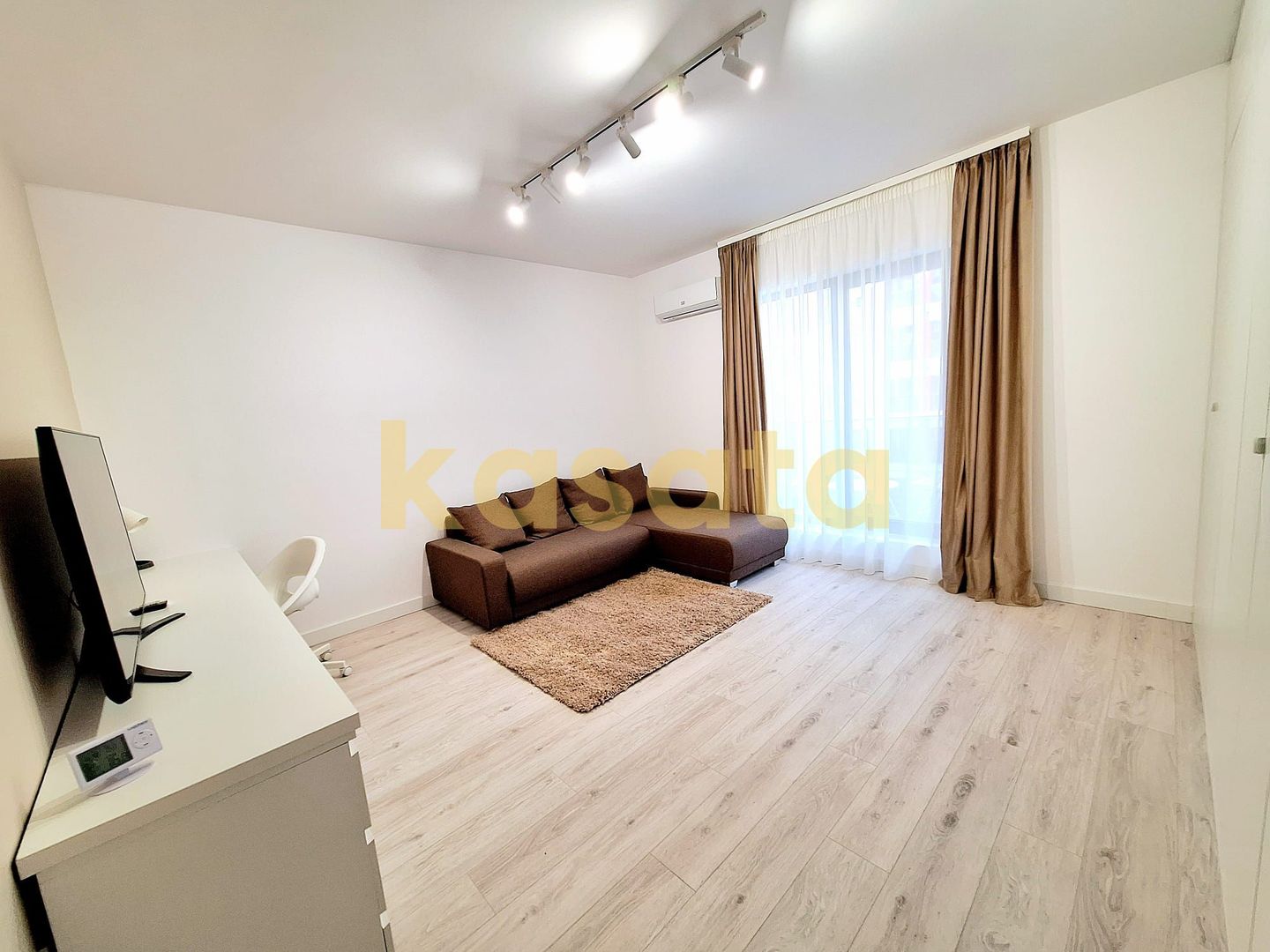 Apartament 2 Camere | Plaza | Parcare subterana - Poză 1