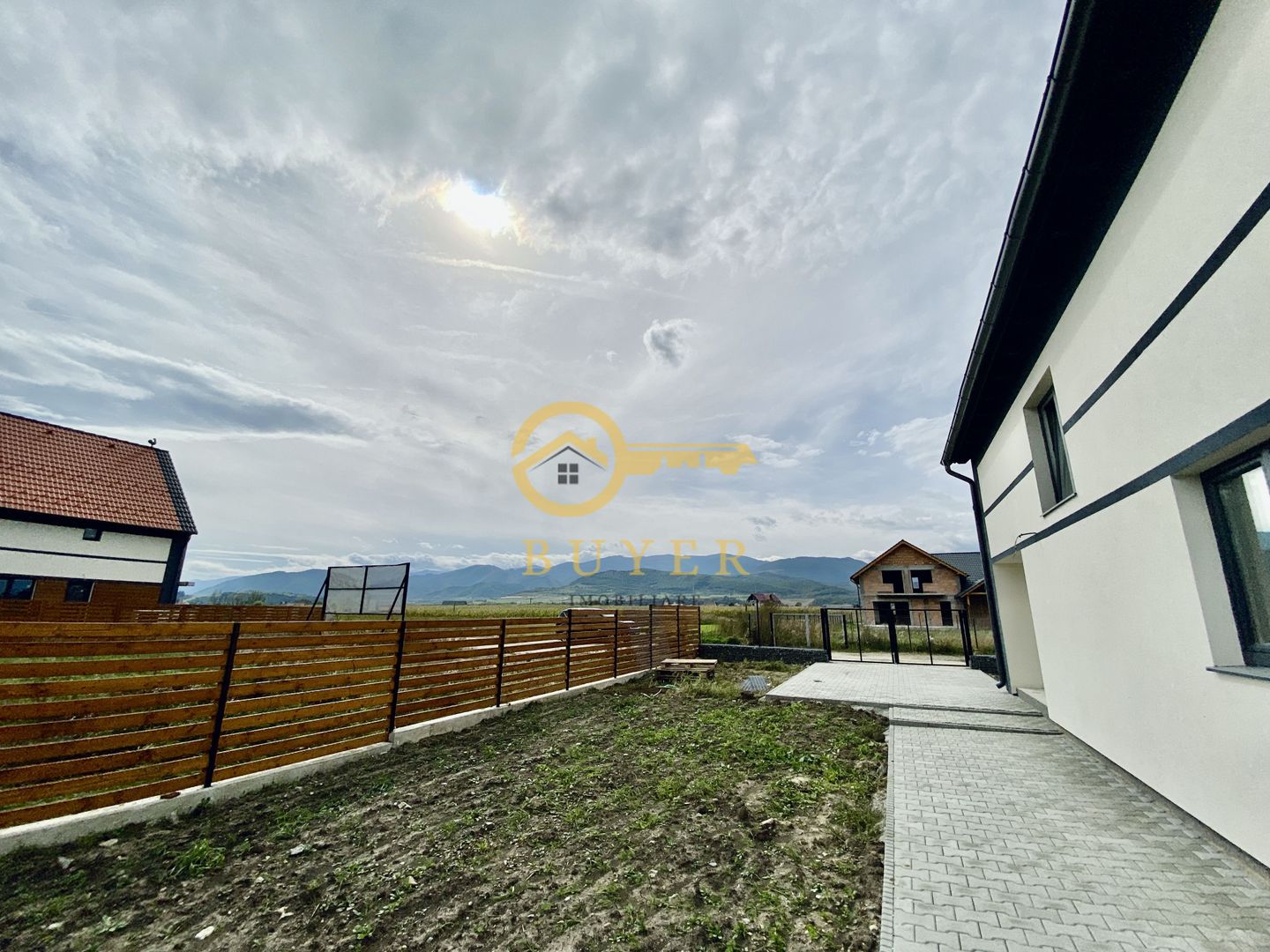 Casa intabulata, finisata LA GRI- Talmaciu, zona cu peisaj superb - Poză 8