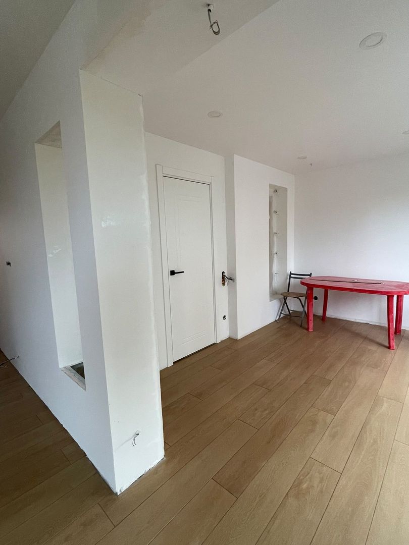 BRASADAS vinde ap 4 cam etaj 3/4 in zona ULTRACENTRALA. - Poză 7