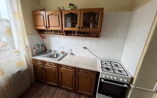 Apartament 2 camere, etaj 2 - Cugir - Poză 5
