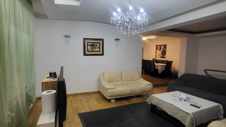 Apartament 5 camere,suprafata mare, curte, bloc 2006 - 4 nivele, Decebal, metrou - Poză 2