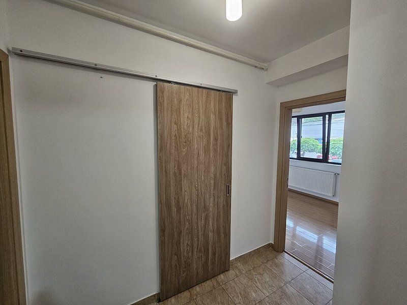 Apart 3 cam nemobilat + parcare - Poză 10