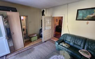 Casă cu două corpuri de clădire și teren generos – sat Boarta, județul Sibiu - Poză 4