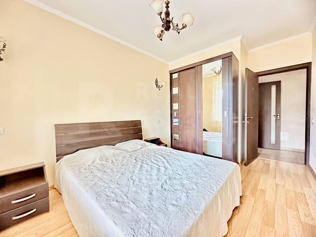 Chirie, Duplex, 6 camere, Strada Vasile Lupu, Buiucani - Poză 11