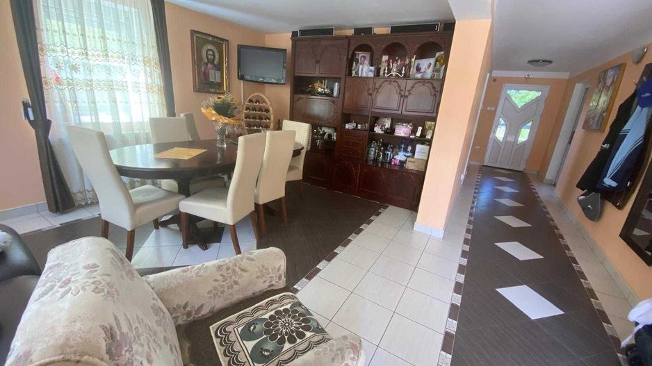 Vand Proprietate cu două case separate în aceeași curte, zona Cloșca - Poză 4