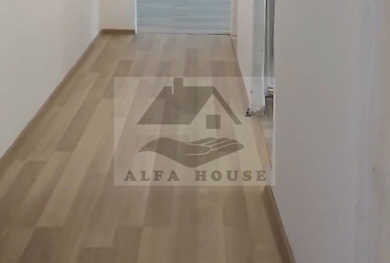 Oportunitate Apartament cu trei camere, Renovat int- zona Astra, 65 mp - Poză 3