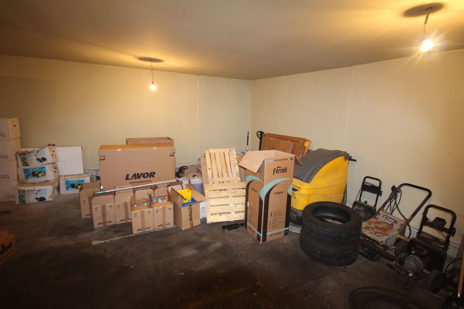 Imobil  cu destinatie mixta - Poză 9