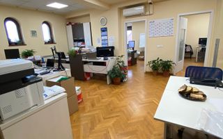 Spatiu De Birouri | 107 Mp | 4 Camere | Parcare  | Zona Piata Cipariu - Poză 1