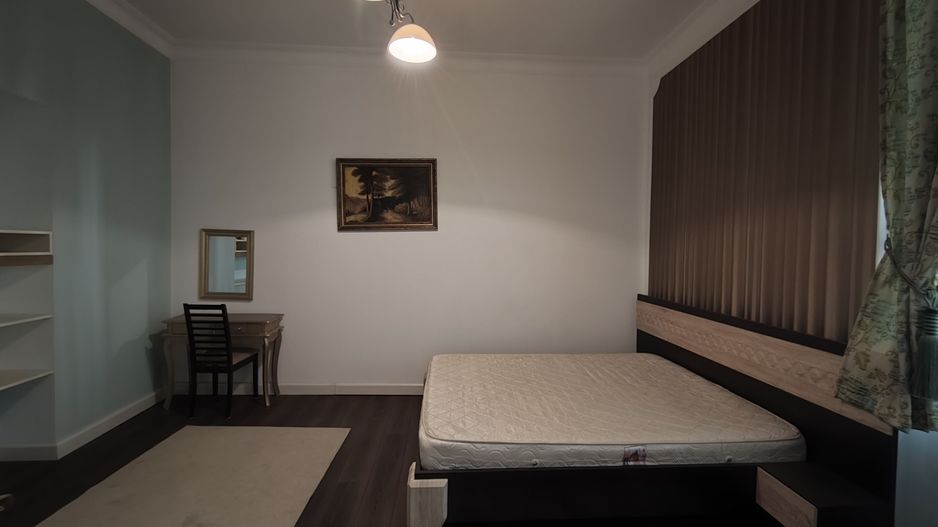 APARTAMENT 3 CAMERE ZONA SINAIA - Poză 15