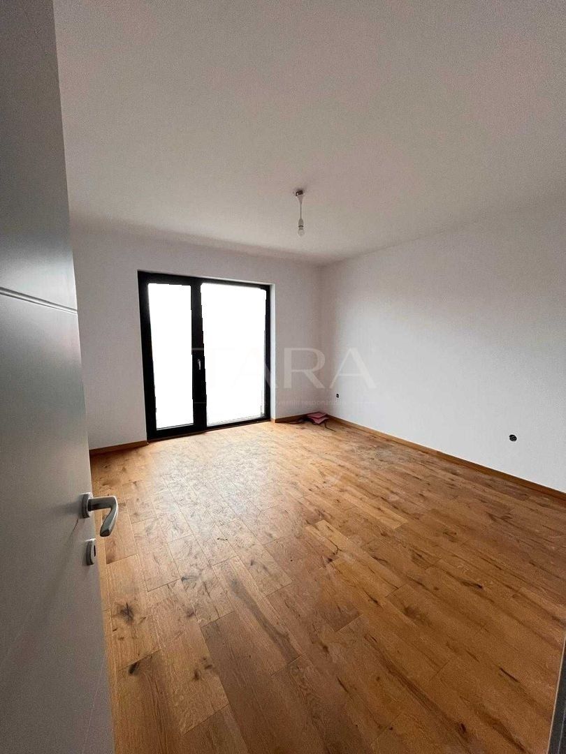 Vilă modernă premium cu grădină și terasă – confort și eleganță. - Poză 4