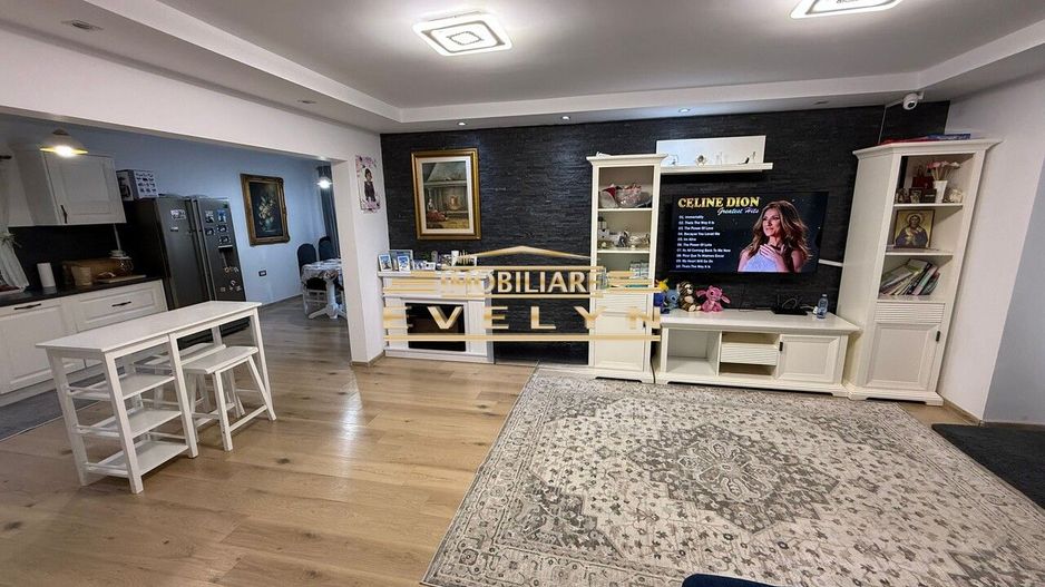 De vânzare – Proprietate completă: casă + anexă + teren - Poză 1