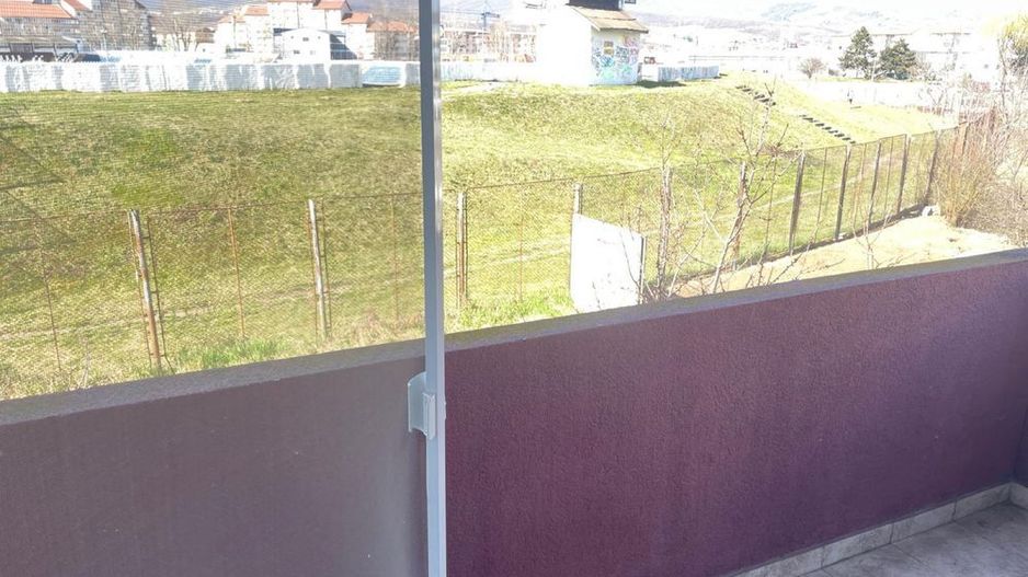 Vand apartament 3 camere, etaj intermediar, lift, 70 mp. - Poză 3