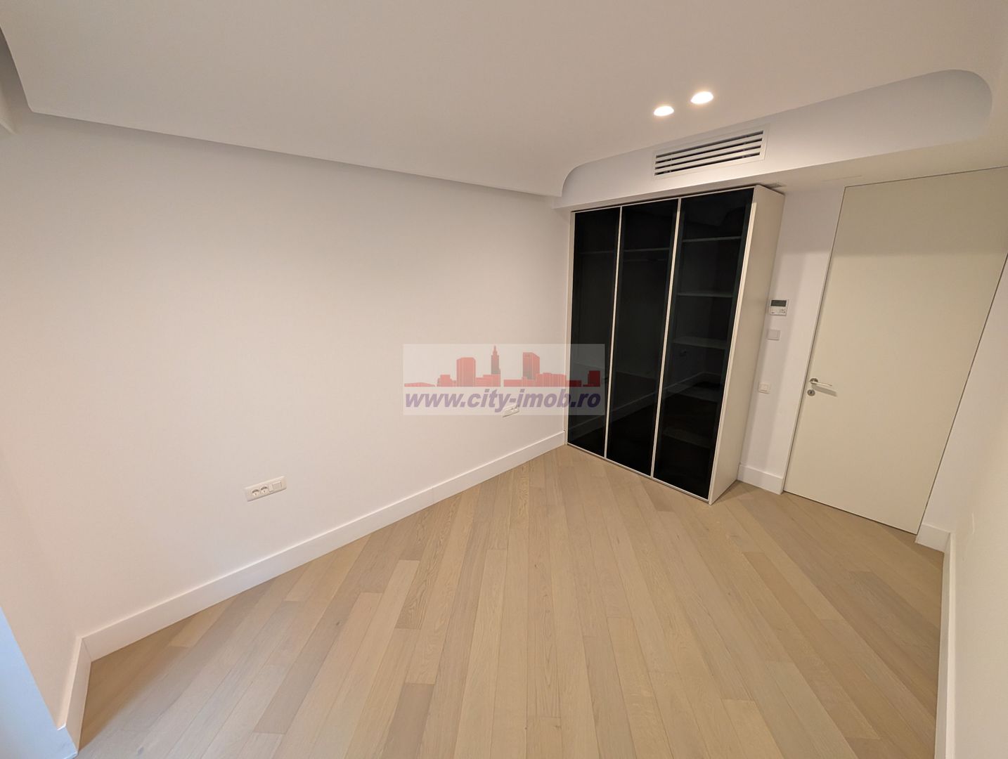 Inchiriere  Apartamnet  3  Camere Iancu Nicolae - Poză 10