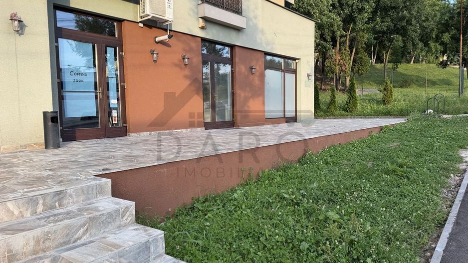 Spațiu comercial de închiriat - Poză 1
